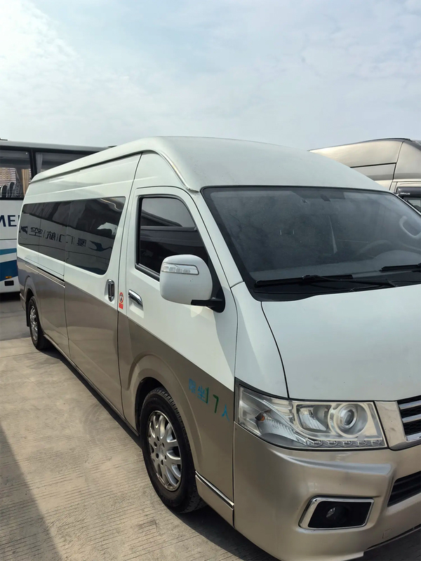 Χρησιμοποιημένο Mini Coach 2017 Έτος 19 θέσεις Ελαιοκινητήρα Εξωτερική Κουνούμενη Πόρτα Jinlong Hiace