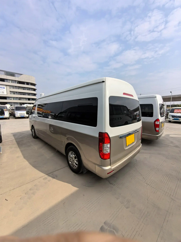 Χρησιμοποιημένο Mini Coach 2017 Έτος 19 θέσεις Ελαιοκινητήρα Εξωτερική Κουνούμενη Πόρτα Jinlong Hiace