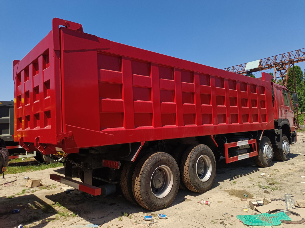 Σινο Truck χειροκίνητο κιβώτιο ταχυτήτων Howo Tipper Truck 12 τροχούς Euro 3 RHD Μία σειρά και κοιμιστήρα