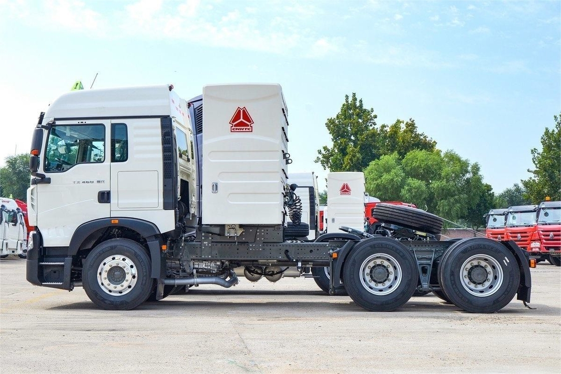 HOWO βαρύ φορτηγό 460HP 6X4 CNG Τρακτέρ επικίνδυνων εμπορευμάτων Εθνικό VI πίσω οκτώ τροχούς