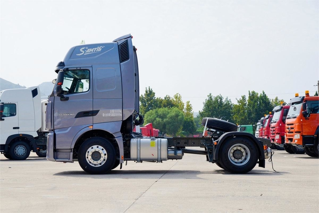 HOWO TH7 Φορτηγό 430HP 4X2 AMT αυτόματο Τρακτέρ επικίνδυνων εμπορευμάτων Πίνακα πλευρικής ροής
