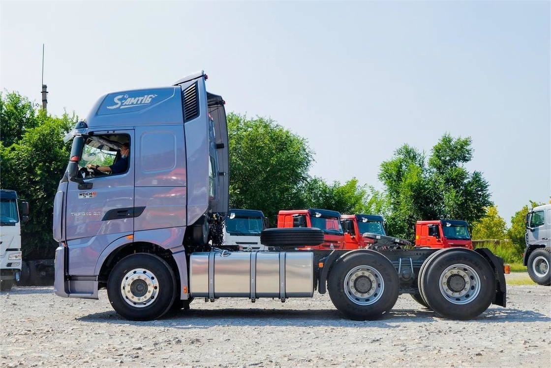 HOWO TH7 Φορτηγό 610HP 6*4 AMT αυτόματο επικίνδυνα εμπορεύματα ελκυστήρα φορτηγό υψηλό εκκρεμότητες οροφής