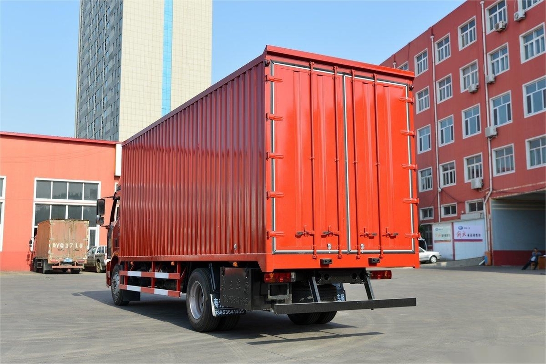 FAW J6L Μονόξυλο Jiefang Μεσαίο φορτηγό 240HP 4X2 8-Speed 6.8m Φαν φορτηγό πλευρική πόρτα