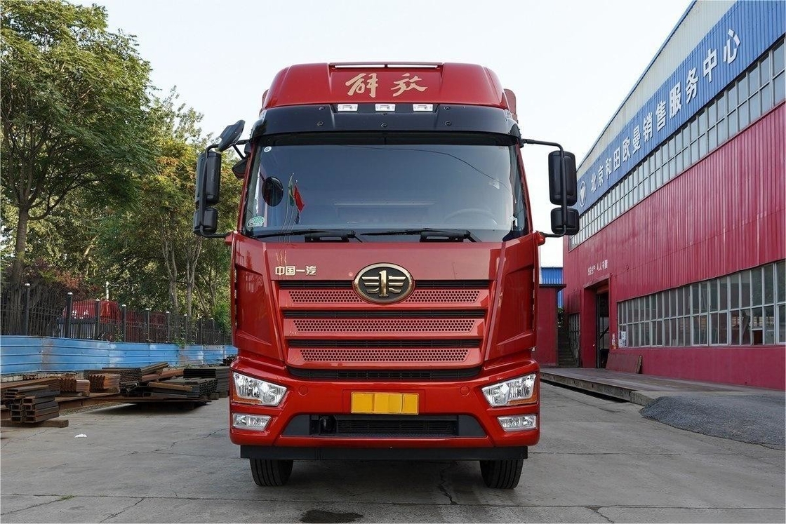 FAW Jiefang φορτηγό με μία σειρά και μισό κάθισμα 260HP 8 ταχύτητες ντίζελ 4X2 6.75m φορτηγό φράχτη
