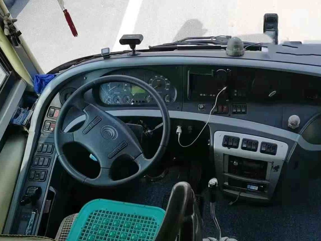 Δεύτερο χέρι Yutong επιβατικό λεωφορείο Zk6122 Μεγάλη χωρητικότητα αποσκευές Weichai κινητήρα 336hp A / C