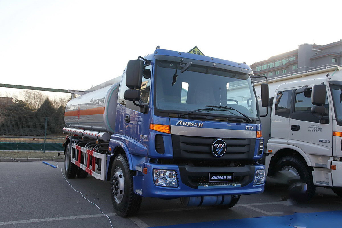 Φορτηγό Foton Oil Tanker Truck Auman BJ5163 EXT 3ης σειράς Ντίζελ 210HP 4X2 8T επίπεδη κορυφή με μία σειρά καθισμάτων