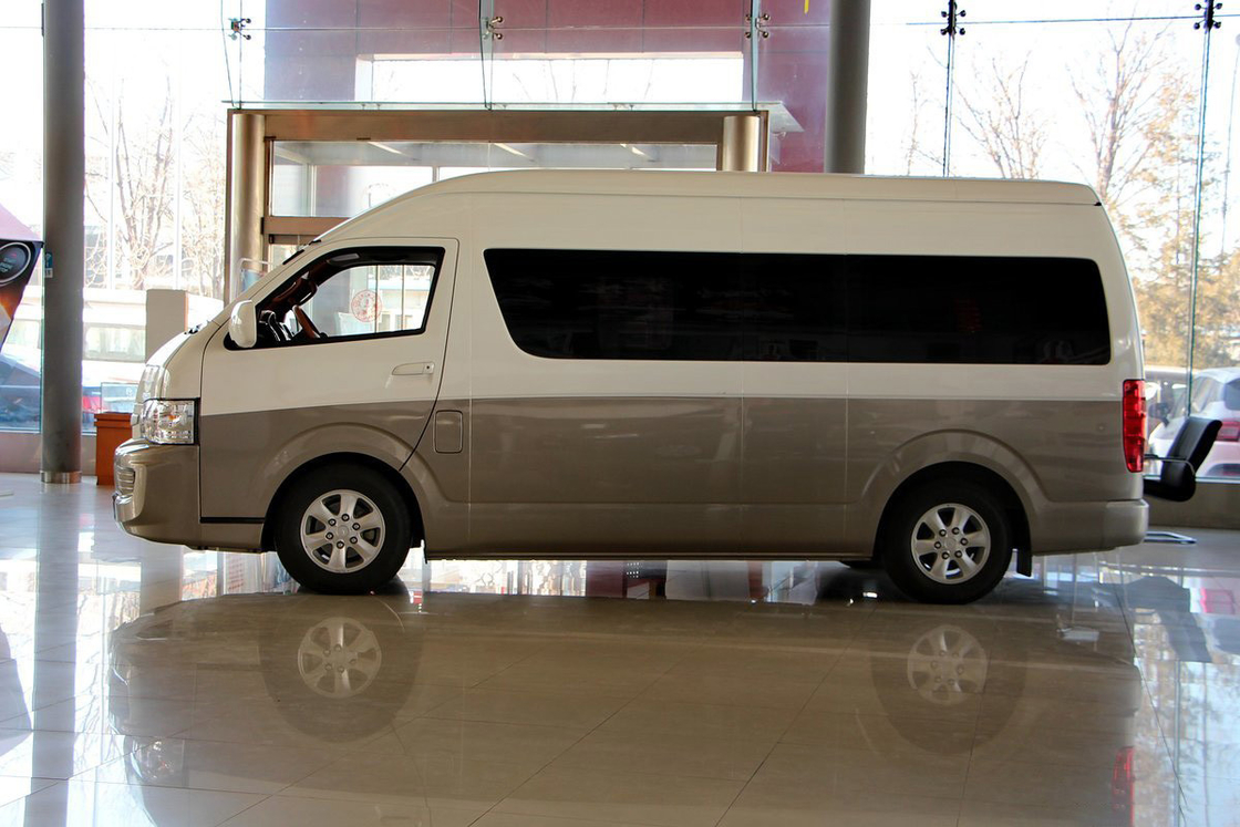 Χρησιμοποιούμενο Jinbei Hiace L 2020 Luxury Βενζίνη RWD Εγχειρίδιο 5 ταχυτήτων 139HP 2.4L 14 θέσεων Εμπορικό φορτηγό