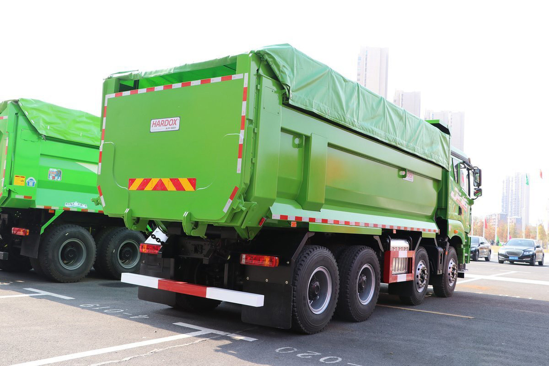Τσινγκντάο Jiefang Dump Truck JH6 βαρύ φορτηγό ντίζελ 400HP μισοειδές κάθισμα 8X4 5.8m πίσω Flip Dump Container