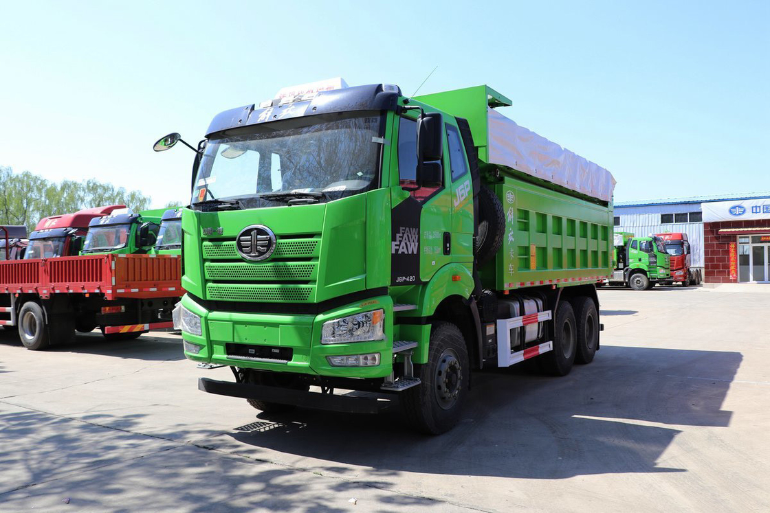 FAW CA3250 Αεροσακούλι Απορρόφηση Σοκ Κάθισμα βαρύ φορτηγό 420HP επίπεδη καμπίνα 6X4 5.8m Jiefang Dump Truck