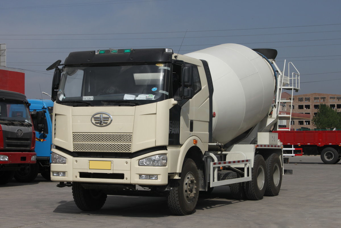 FAW Jiefang Μικροσυσκευαστή Τροχό J6P 350HP 6X4 Flat Top Cab 4,7m3 Τάνκ Αυτοματοποιημένο κλιματισμό