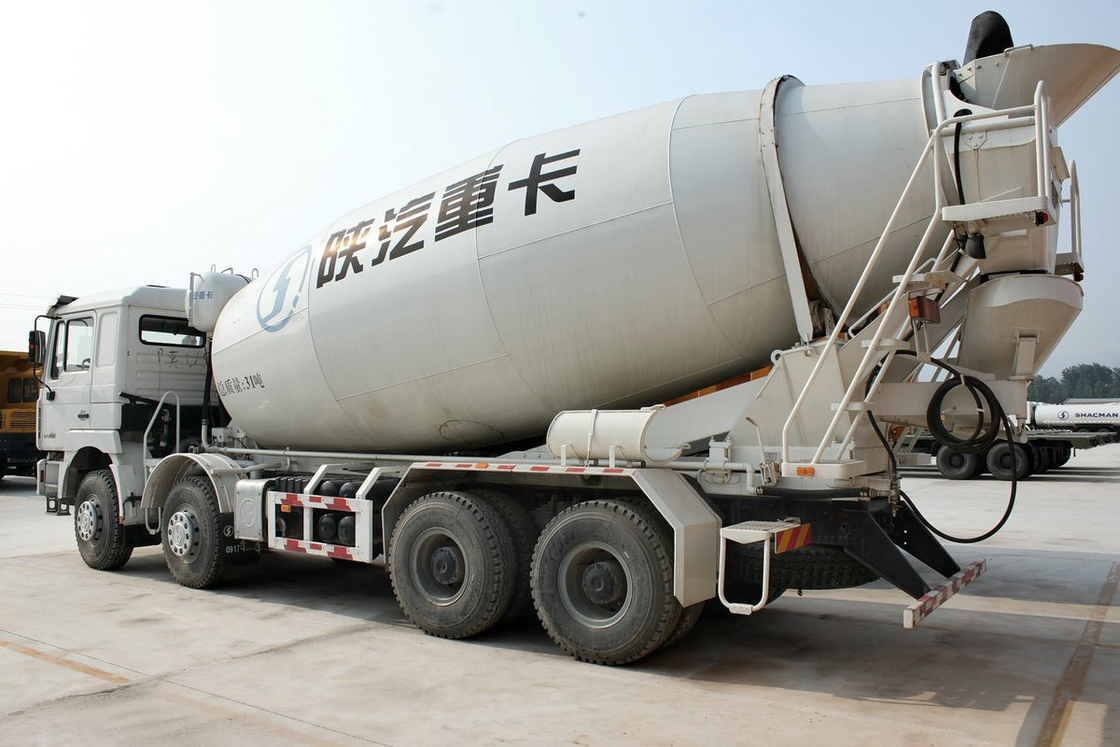 Αεροκίνητο Shaanxi βαρύ φορτηγό Delong F3000 375HP 8X4 Υδραυλικό κύριο κάθισμα Αεροκίνητο μεσαγωγό σκυροδέματος