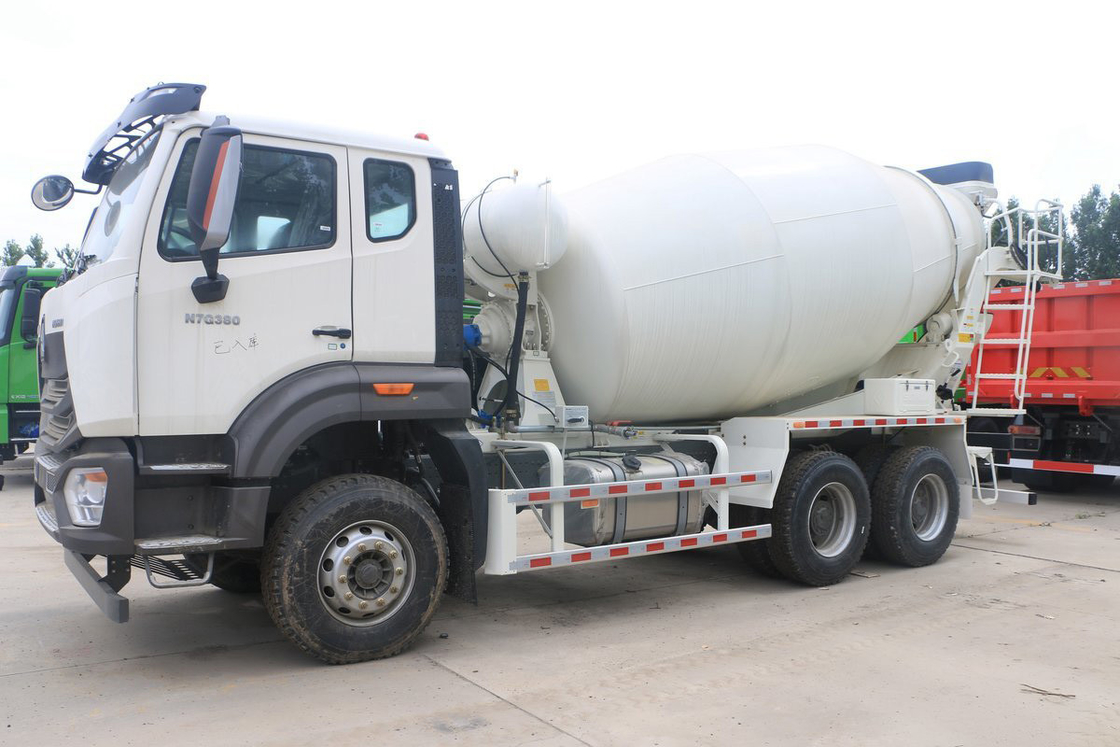 Sinotruk Haohan N7G επίπεδη πάνω μισή σειρά καθίσματα 380 ίππους αυτόματο κλιματισμό 6X4 Μικρατήρα σκυροδέματος φορτηγό