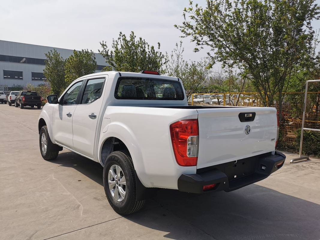Πικ-απ φορτηγό Ντίζελ 4x4 Dongfeng Nissan 2WD & 4WD Off-Road Διπλή καμπίνα χειροκίνητη & αυτόματη