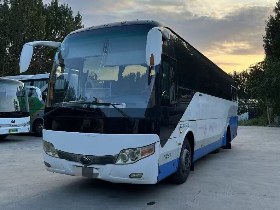 Λεωφορεία και λεωφορεία χρησιμοποιούνται 59 θέσεις Λεωφορείο Yutong 3 * 2 θέσεις Διαμόρφωση κλιματισμού Χρήση στην Αφρική