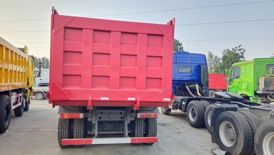 Χρησιμοποιούμενο φορτηγό Howo One and a Half Row Cabin Sinotruk Tipper 20cbm Box 380hp Euro 2 εκπομπή
