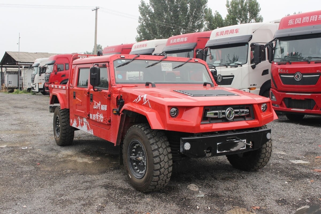 Ντόνγκφενγκ Γουόριερ Off-Road Pickup Κόκκινο 3800mm τροχοπέδης Cummins κινητήρας 4WD Heavy-Duty Performance
