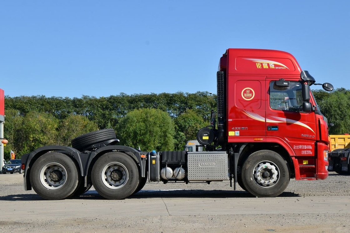 Μεταχειρισμένο Τράκτορας Dayun N8E 6*4 Drive Mode 430hp Βαρέως Τύπου Μεταφοράς Μεγάλων Αποστάσεων Οδικής Βοήθειας