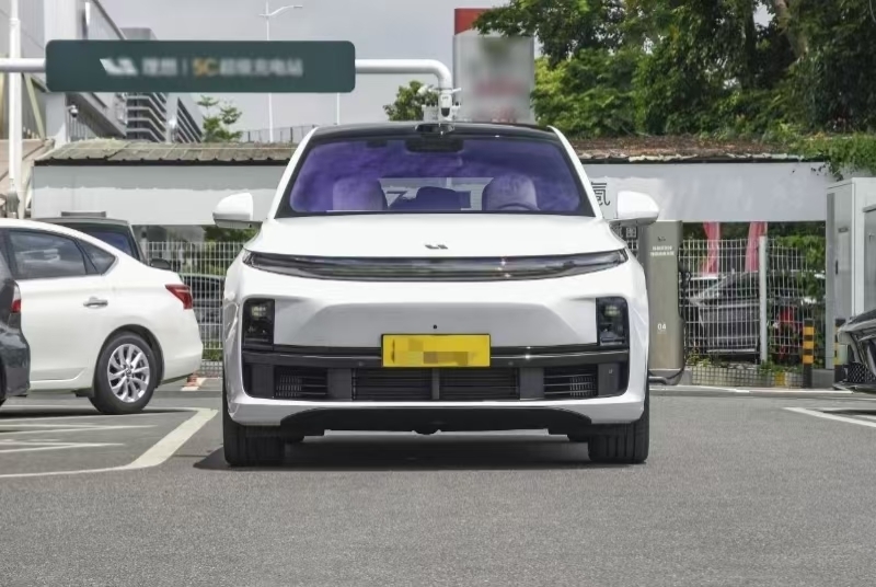 Νέο Li Auto SUV 2025 Έτος 4WD Αυτοκίνητο εκτεταμένης εμβέλειας Ανθεκτικό Ισχυρό Ιδανικό Αυτοκίνητο με προσαρμοσμένο χρώμα