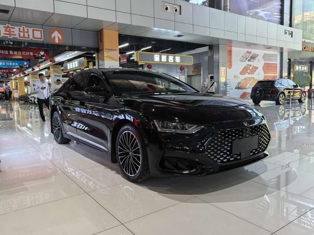 BYD Han DM 2024 DM-i Honor Edition 121km Premium Edition Οικογενειακό SUV και αξιόπιστο οικονομικό SUV για εξαγωγή