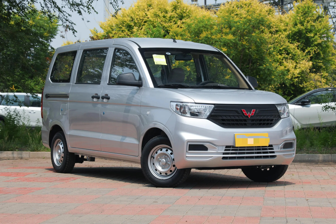 Οικονομικό νέο μίνι βαν Wuling Hongguang V 2022 1.2L 76 hp L4 Βενζίνη 2WD Euro 6 Για εξαγωγή για οικογενειακή χρήση