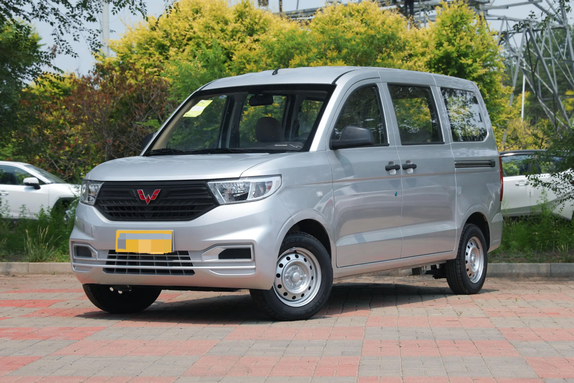 Οικονομικό νέο μίνι βαν Wuling Hongguang V 2022 1.2L 76 hp L4 Βενζίνη 2WD Euro 6 Για εξαγωγή για οικογενειακή χρήση