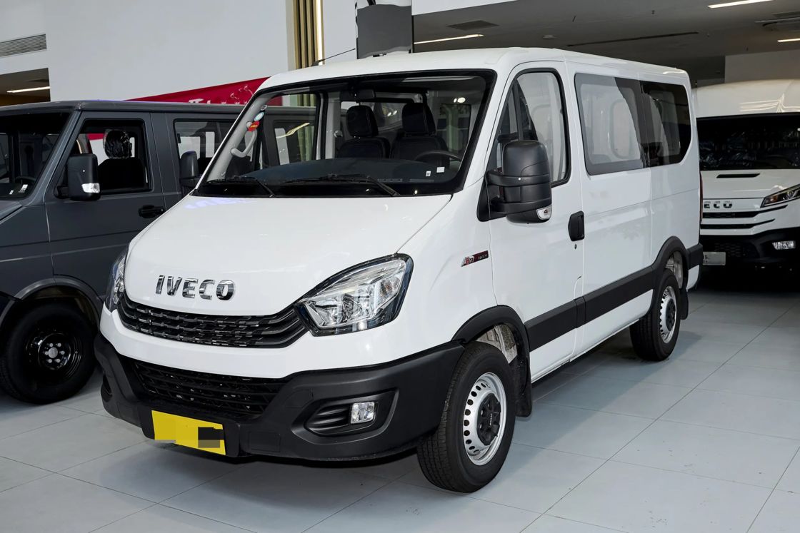 Φθηνό Νέο Iveco Ocean μίνιβαν 2024 2.0T 146 hp Ντίζελ 2WD Euro 6 Για εξαγωγή για οικογενειακή χρήση