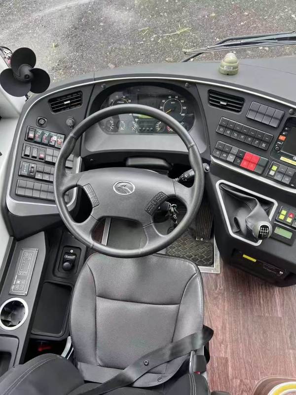 Used Kinglong Bus 50 Seater Luxury Airport Intercity Interurban Coach Buses Congo Zimbabwe