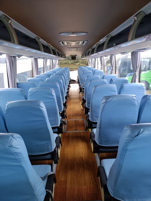 Μεταχειρισμένο Διπλό Διφ Yutong Coach Bus 55 Θέσεων Μεταχειρισμένο Εκκλησία Intercity Airport School Cummuter Interurban Λεωφορεία