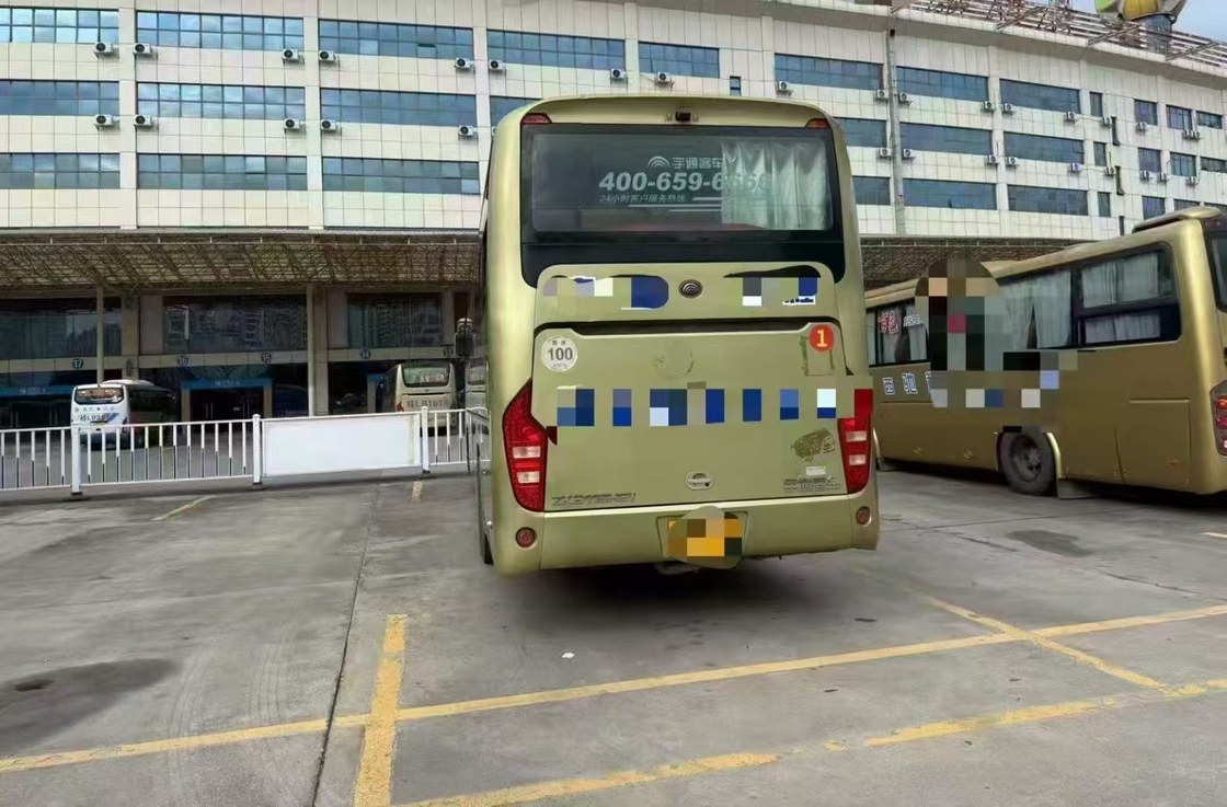 Χρησιμοποιούμενα 49 θέσεις Ντίζελ Yutong λεωφορείο λεωφορείου Weichai Tour αεροδρόμιο Εκκλησία Επισκέπτης Σχολή Διαμεσόποροι Διαπολιτικά λεωφορεία Rhd / Lhd