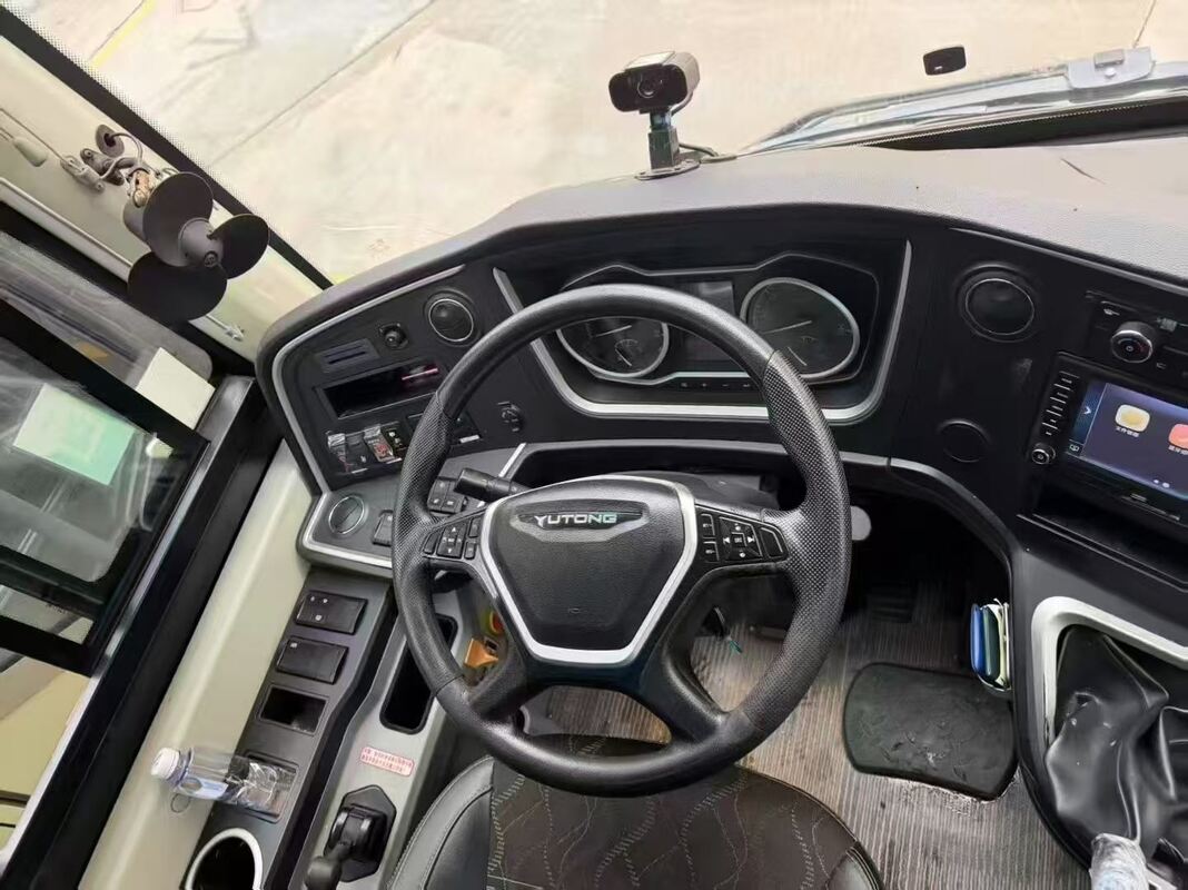 Μεταχειρισμένο λεωφορείο Yutong 50 θέσεων Diesel Zimbabwe Congo Weichai Engine Tour Interurban Intercity Buses Rhd/Lhd