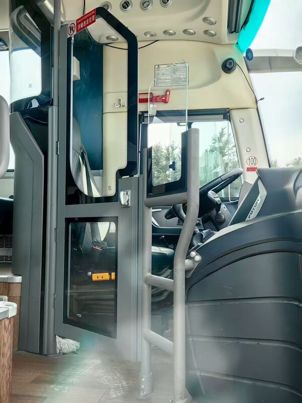 Μεταχειρισμένο Λεωφορείο Diesel Foton 50 θέσεων Leafspring Commuter School Airport Church Coach Buses