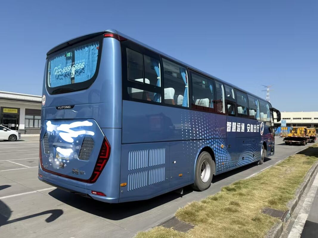 Χρησιμοποιημένο λεωφορείο Yutong Coach Diesel 12m 50 θέσεων C11 C12 2023 Κινητήρας Weichai Τουριστικά Λεωφορεία Υπεραστικών Δρομολογίων Δεξιοτίμονο/Αριστεροτίμονο