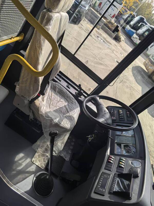 Χρησιμοποιούμενο λεωφορείο πόλης ντίζελ/Cng Yutong Lhd City Transit Bus Δεύτερο χέρι λεωφορείο δημόσιας μεταφοράς