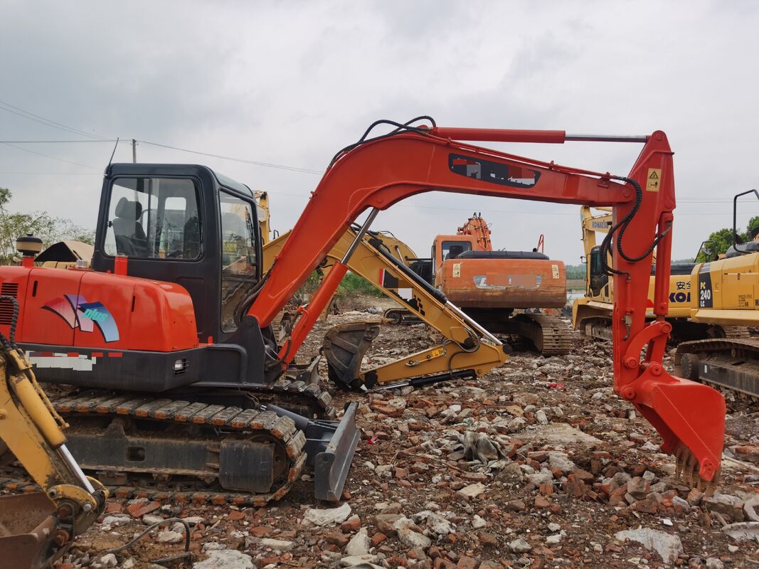 Used excavator Chinese brand in excellent condition 5.4T capacity 0.18 rated power 36.2kW for construction