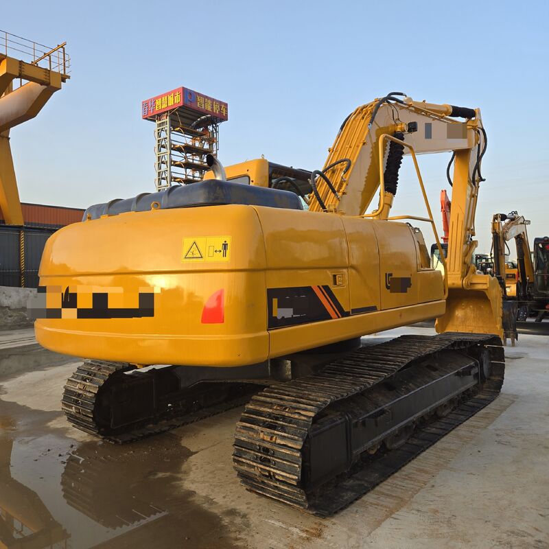 Used tracked Excavator Chinese brand 22T in excellent condition  capacity 1.1m³ rated power 112kW for construction