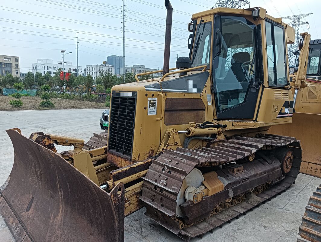 Used Chinese Brand Tracked Bulldozer Bucket Capacit 8.919 Tons In Excellent Condition  74kW 5.0 L For Construction