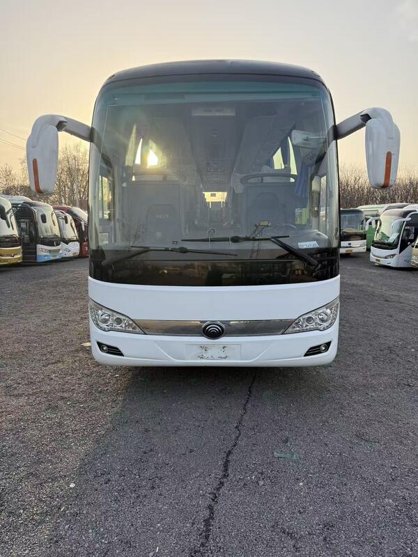Νέο λεωφορείο έφτασε Μεταχειρισμένο Yutong Zk6122 Yuchai 330hp Φύλλο ελατηρίου 55 θέσεις Πολυτελής μεταφορά με κλιματισμό