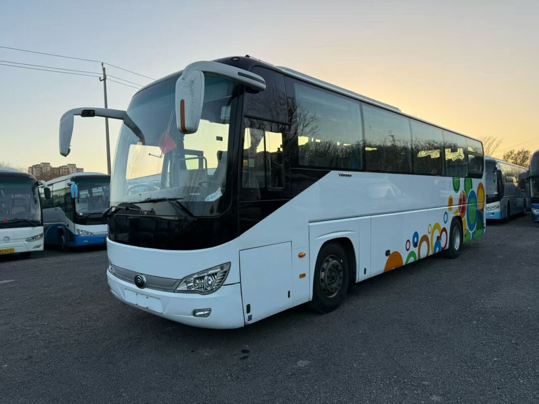 Μεταχειρισμένα Πολυτελή Λεωφορεία Yutong Zk6119 Yuchai 330hp Φύλλα Σούστας 50 Θέσεις Πολυτελής Μεταφορά με Κλιματισμό για Τουρισμό ή Μεγάλες Αποστάσεις