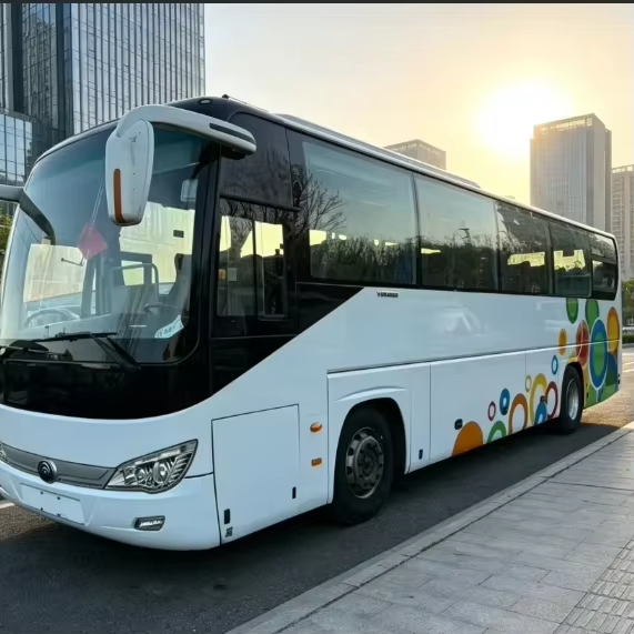 ZK6119 Ντίζελ Μεγάλο λεωφορείο μεταφοράς 50 θέσεις μεταχειρισμένο λεωφορείο επιβατών για πώληση
