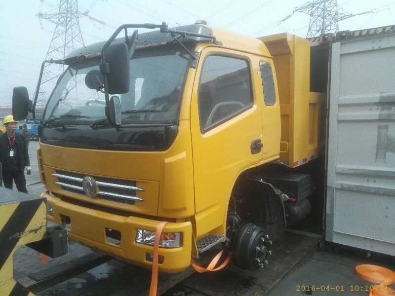 4×2 Tipper Drive χρησιμοποιημένα τρόπος φορτηγών Dongfeng πρότυπα εκπομπής 3 εμπορικών σημάτων ευρο-