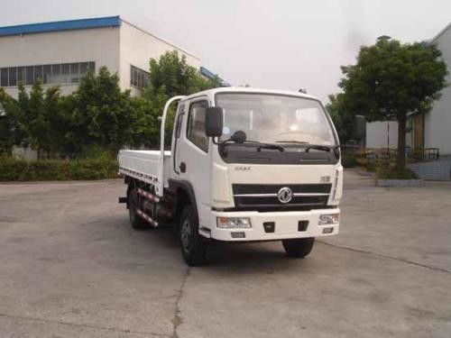 Εμπορικό σήμα Dongfeng φορτηγών από δεύτερο χέρι diesel 55 KW δύναμης μηχανών με το ενιαίο αμάξι υπόλοιπου κόσμου
