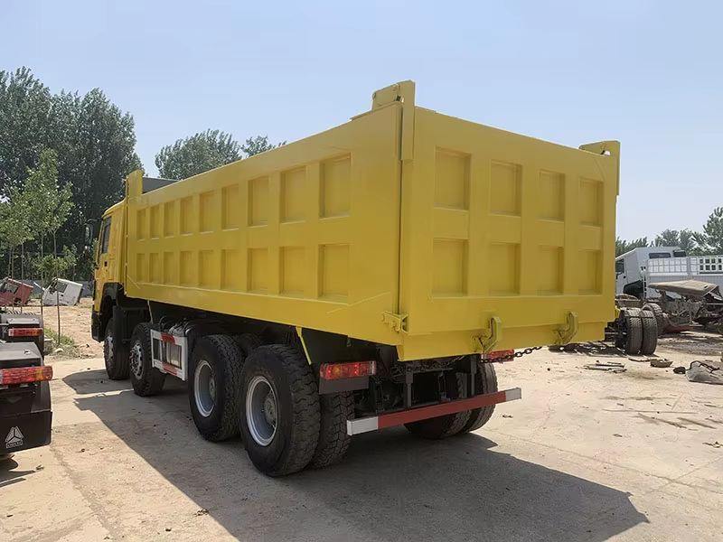Μεταχειρισμένο Howo Dump Truck 371hp 8x4 Left Hand Drive Engine AC 12 Wheels for Zimbabwe