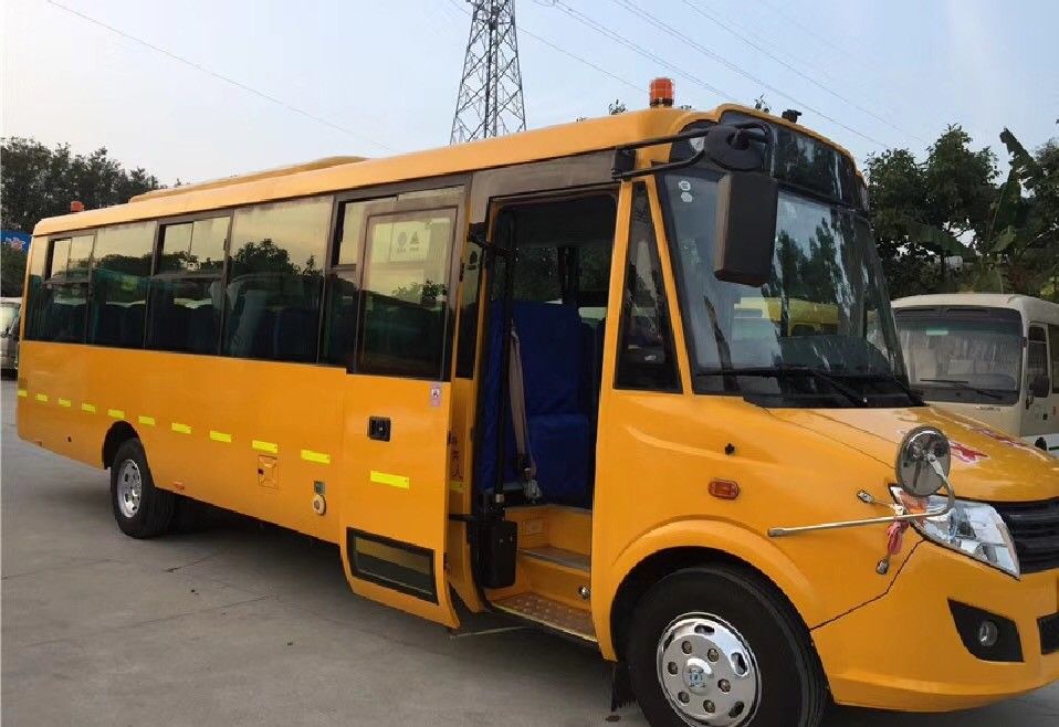 DONGFENG παλαιό κίτρινο σχολικό λεωφορείο, μεγάλο χρησιμοποιημένο πρότυπο λεωφορείων LHD λεωφορείων με 56 καθίσματα