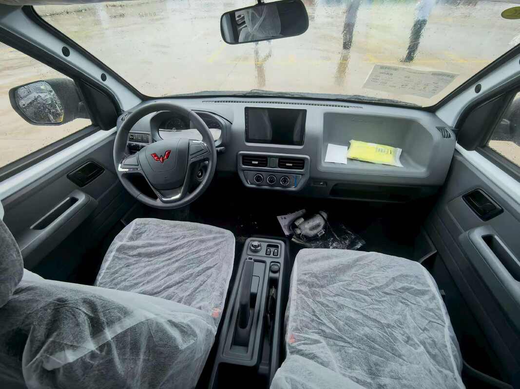 Wuling Yangguang EV, ηλεκτρικό μίνι λεωφορείο, ηλεκτρικό επιβατικό βαν 9 θέσεων, αμιγώς ηλεκτρικό λεωφορείο μεταφοράς, ελαφρύ ηλεκτρικό λεωφορείο, ηλεκτρικό μικρό λεωφορείο LHD