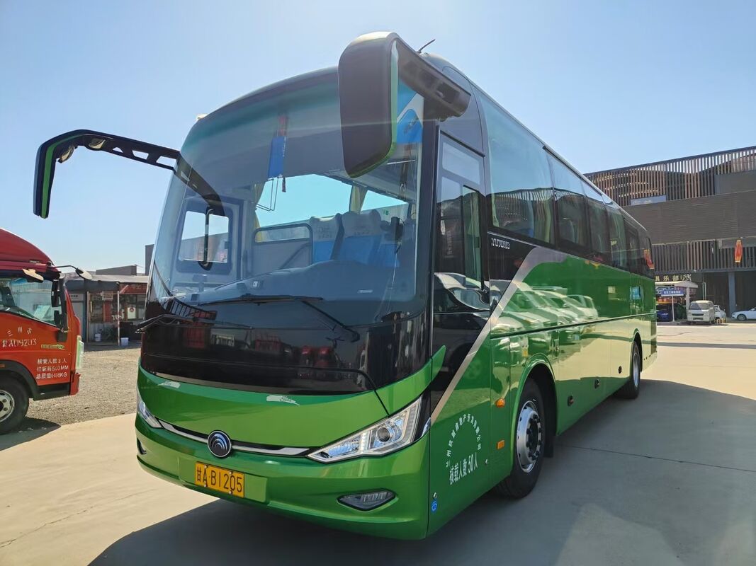 Μεταχειρισμένο λεωφορείο Yutong ZK6117 με κινητήρα ντίζελ Weichai, διπλής πόρτας, 50 θέσεων, πολυτελές τουριστικό πούλμαν LHD προς πώληση