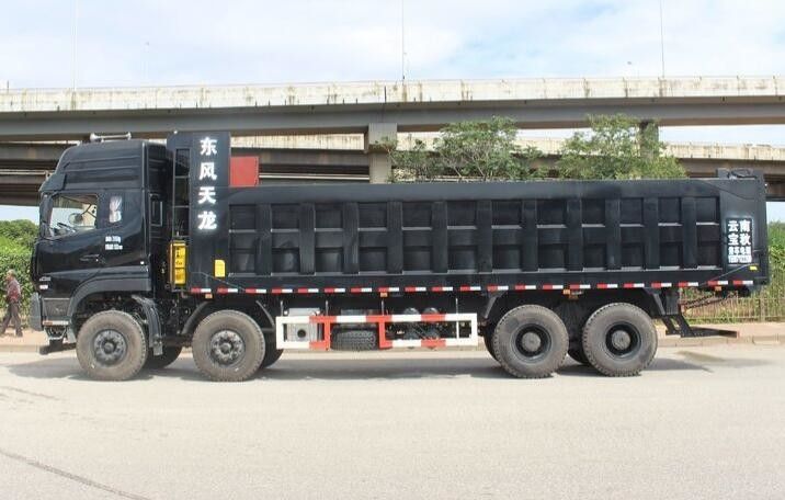 8x4 ευρώ IV/χρησιμοποιημένα Β Drive 420HP φορτηγά εργασίας με τη μηχανή Dongfeng Cummins