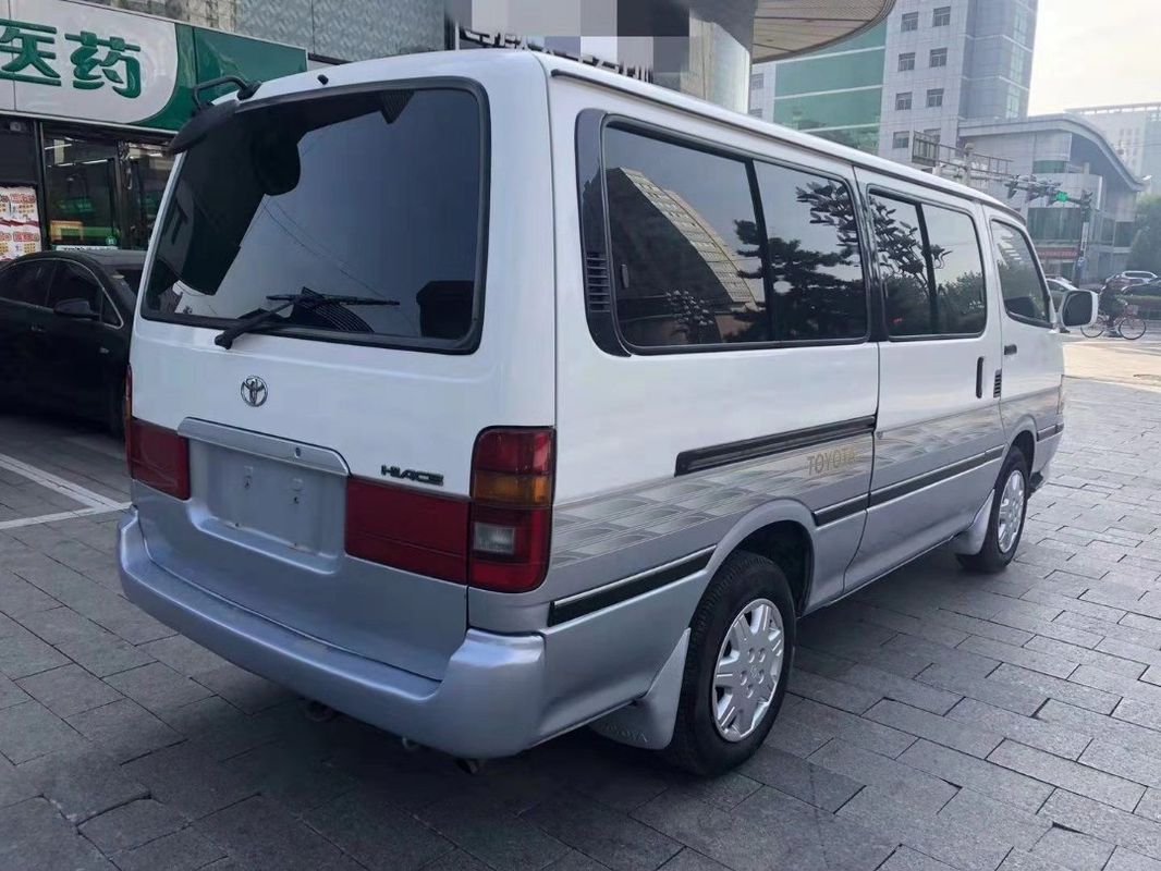 13 το diesel Toyota καθισμάτων χρησιμοποίησε το μίνι λεωφορείο με το εναλλασσόμενο ρεύμα δεν εξοπλίζει κανένα έτος ατυχήματος το 2015