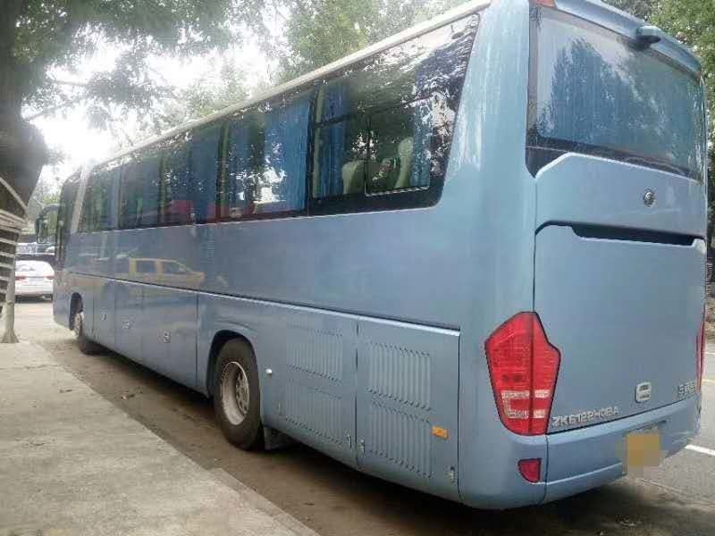 Λεωφορείο Zk 6122 τουριστών από δεύτερο χέρι Yutong diesel λεωφορείο λεωφορείων 55 Seater με το βίντεο εναλλασσόμενου ρεύματος