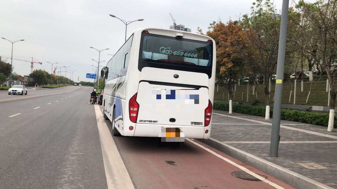 ZK6119H2Y 51 χρησιμοποιημένο κάθισμα αριστερό Drive μηχανών diesel λεωφορείων επιβατών σχεδόν νέο με την αυτόματη πόρτα