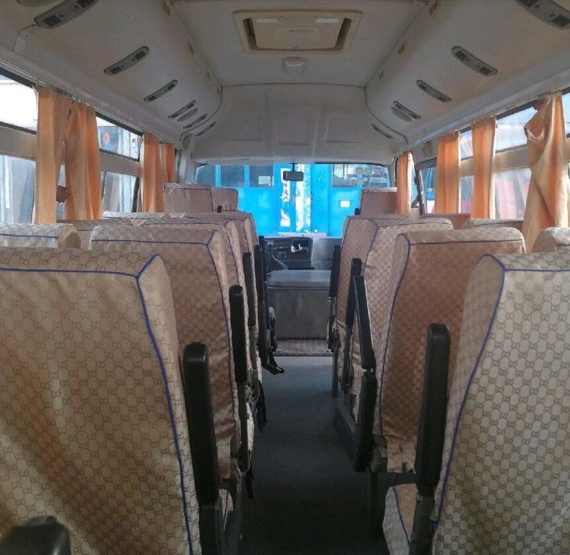 Η υψηλότερη μηχανή Yuchai εμπορικών σημάτων χρησιμοποίησε το εμπορικό λεωφορείο 30 ταχύτητα έτους 100km/Χ καθισμάτων το 2010
